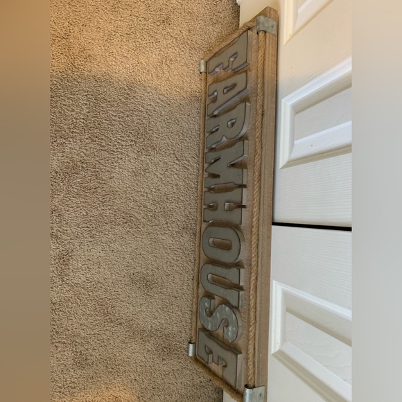 Rustic “Farmhouse” Sign - Picture 5 of 9